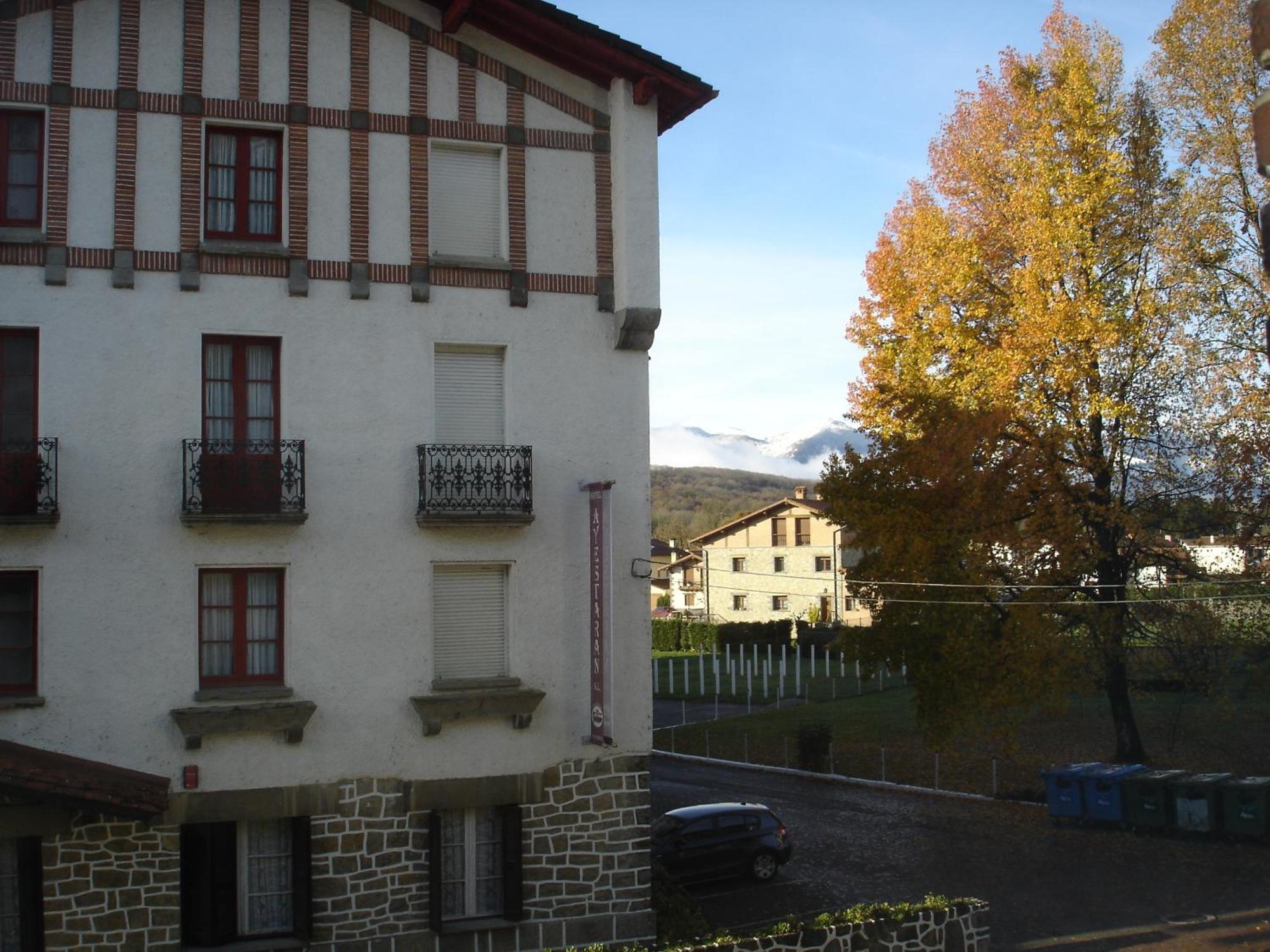 Hostal Ayestaran II Lekunberri Exteriér fotografie