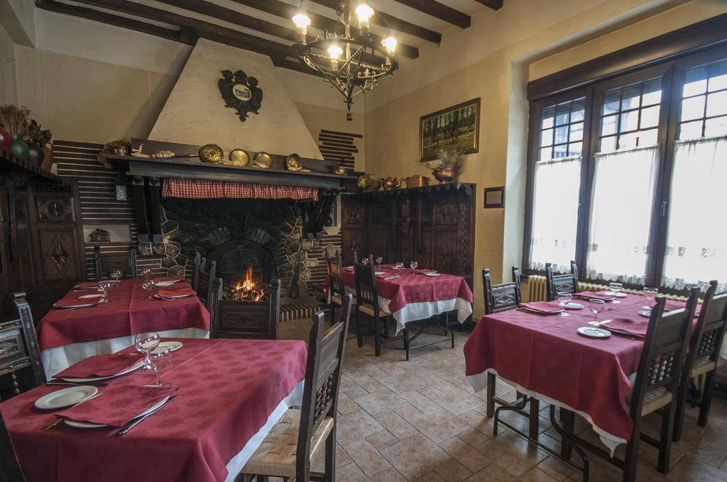 Hostal Ayestaran II Lekunberri Exteriér fotografie
