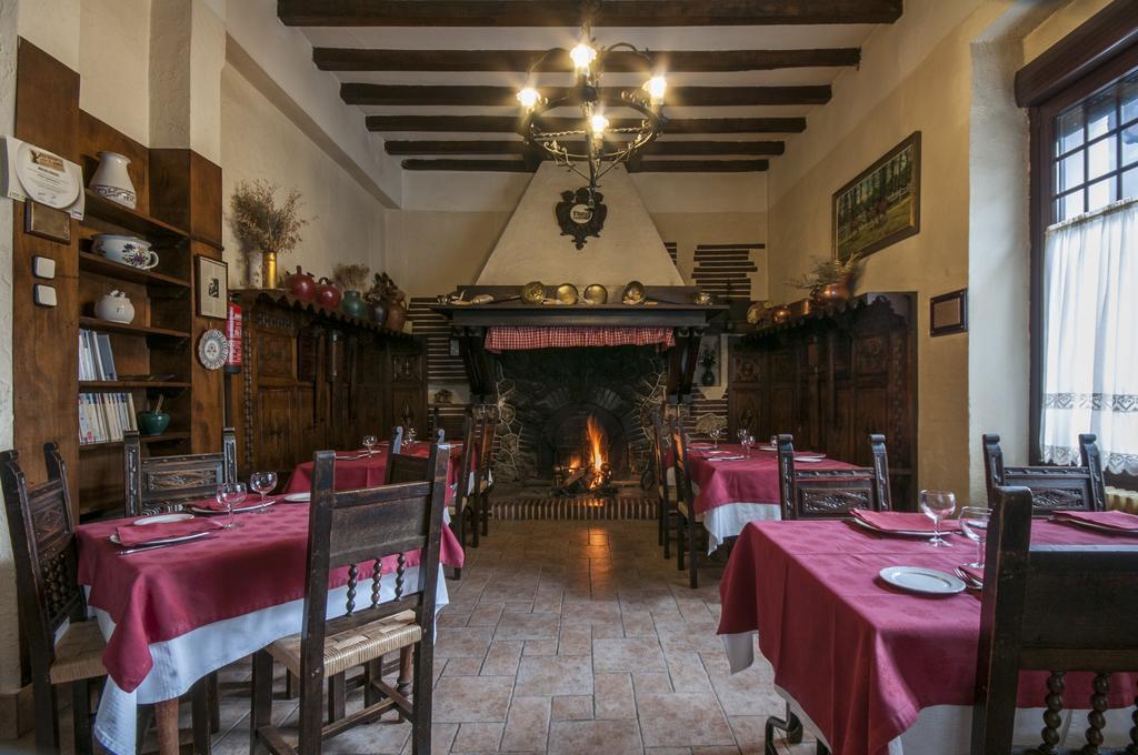 Hostal Ayestaran II Lekunberri Exteriér fotografie