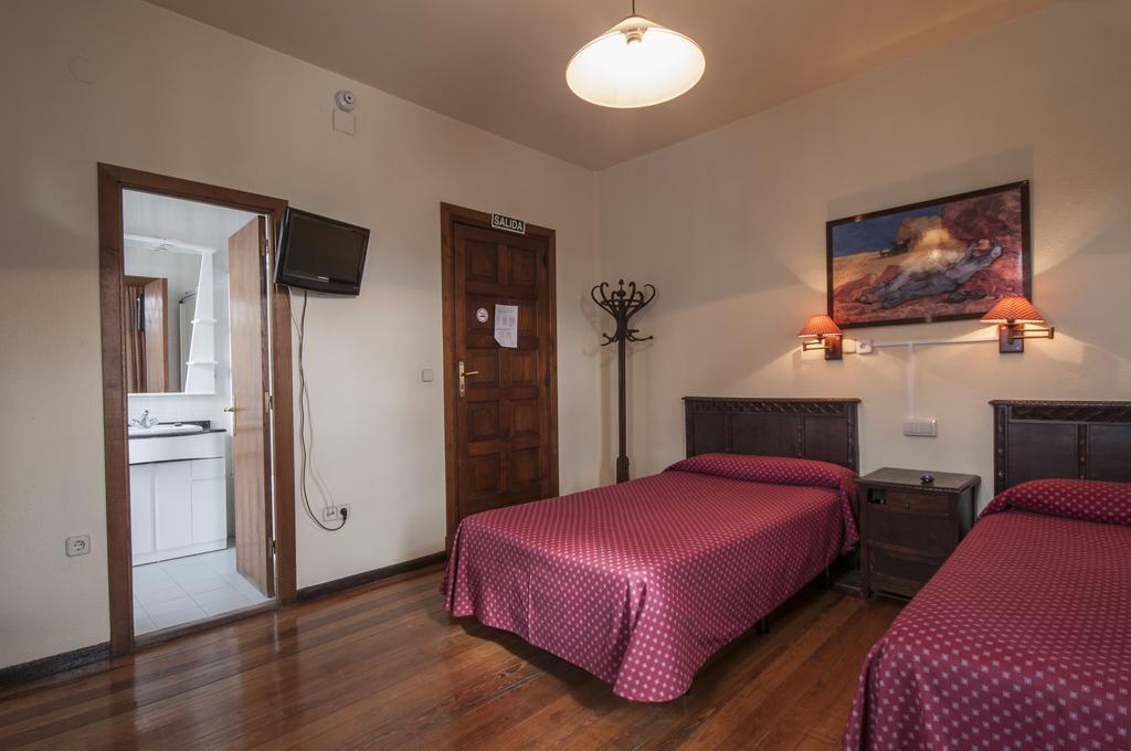 Hostal Ayestaran II Lekunberri Exteriér fotografie