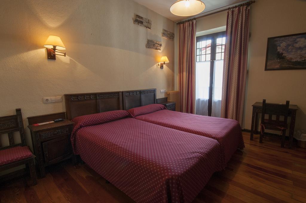 Hostal Ayestaran II Lekunberri Exteriér fotografie